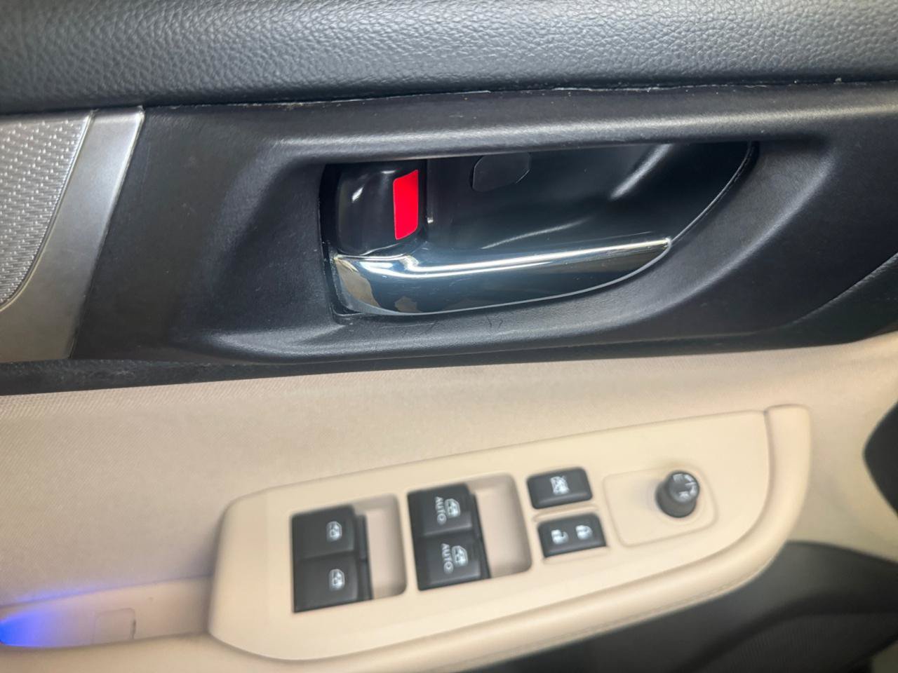Used 2019 Subaru Outback 2.5i Premium AWD/4WD image 18