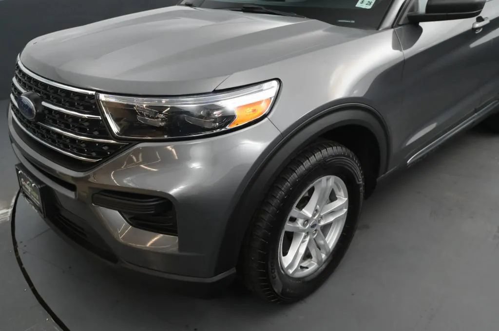 Used 2023 Ford Explorer XLT w/ Class IV Trailer Tow Package AWD/4WD image 9