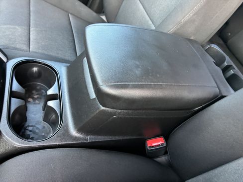 Used 2025 Chevrolet Colorado W/T RWD image 35