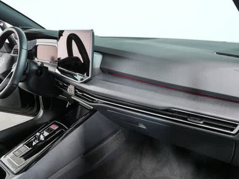 Certified 2025 Volkswagen GTI Autobahn FWD image 25