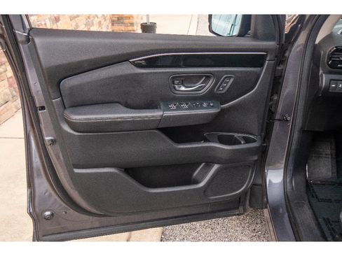 Used 2024 Honda Pilot EX-L image 10