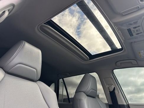 Used 2024 Toyota RAV4 Limited image 19