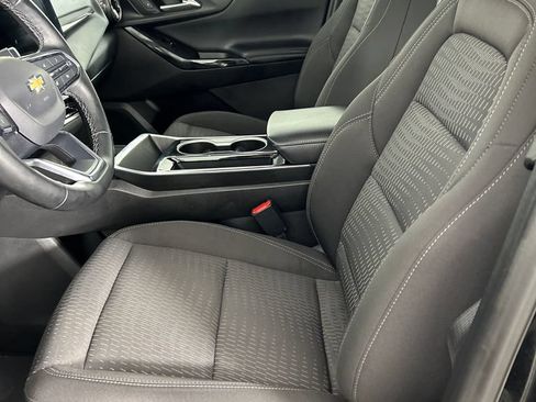 Used 2025 Chevrolet Equinox LT AWD/4WD image 12
