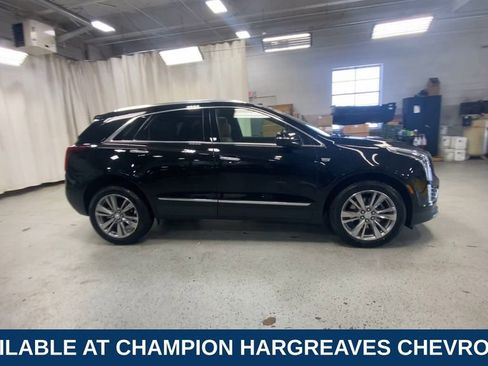 Certified 2024 Cadillac XT5 Premium Luxury w/ LPO, Floor Liner Package AWD/4WD image 11