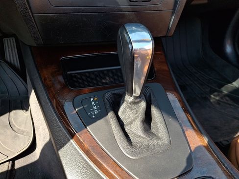 Used 2011 BMW 335i Convertible RWD image 15