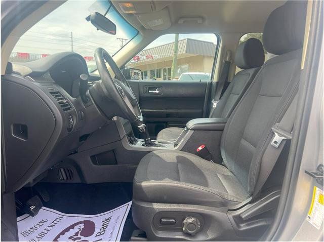 Used 2019 Ford Flex SE FWD image 18