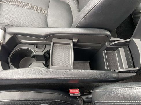 Used 2019 Honda Civic Touring image 21