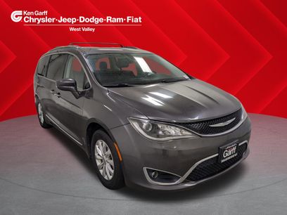 Used 2018 Chrysler Pacifica Touring-L
