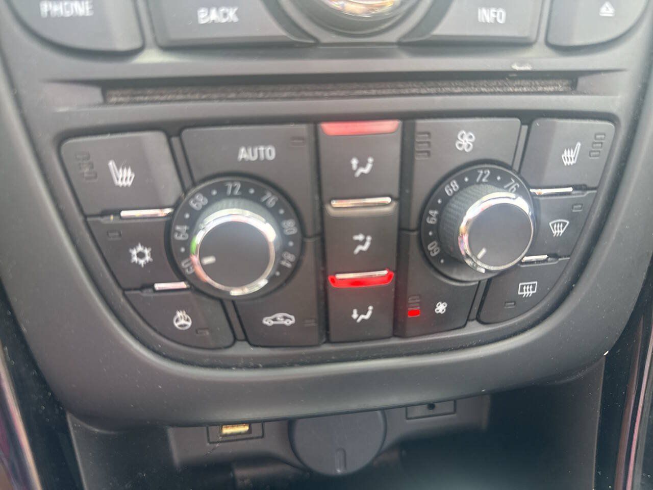 Used 2018 Buick Cascada Sport Touring w/ Dark Effects Package FWD image 46