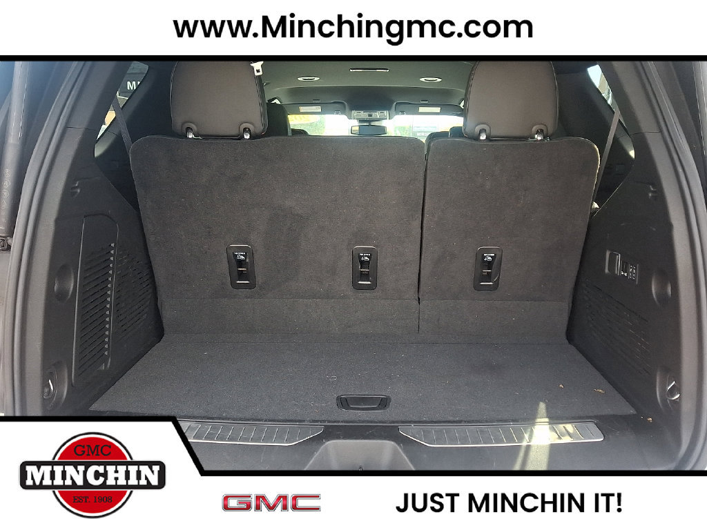Used 2024 GMC Yukon AT4 w/ Technology Package AWD/4WD image 28