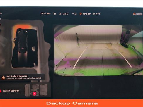 Used 2023 Tesla Model Y Long Range image 16