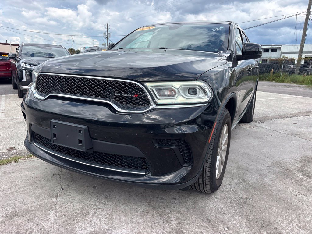 Used 2023 Dodge Durango SXT AWD/4WD image 7