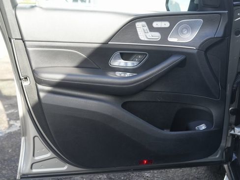 Used 2020 Mercedes-Benz GLS 450 4MATIC image 24