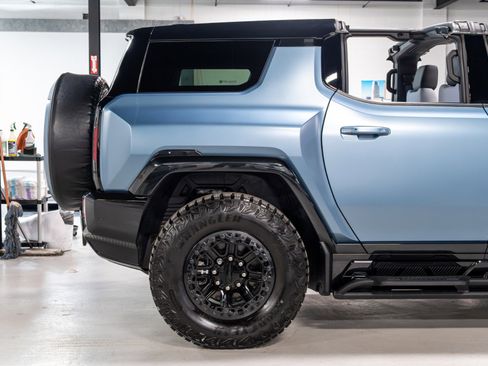 Used 2024 GMC Hummer EV 3X w/ Omega Edition image 18