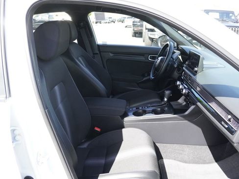 Used 2025 Honda Civic Sport image 19