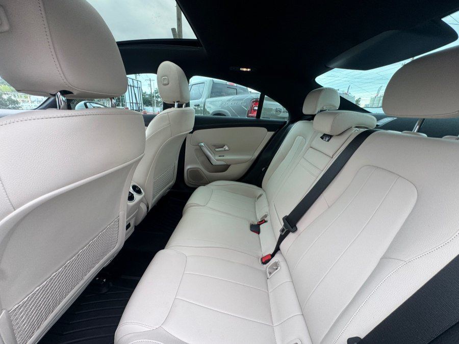 Used 2023 Mercedes-Benz CLA 250 4MATIC image 28