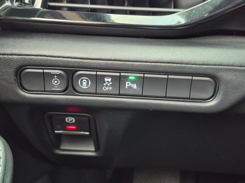 Used 2025 Acura MDX SH-AWD w/ Technology Package image 18