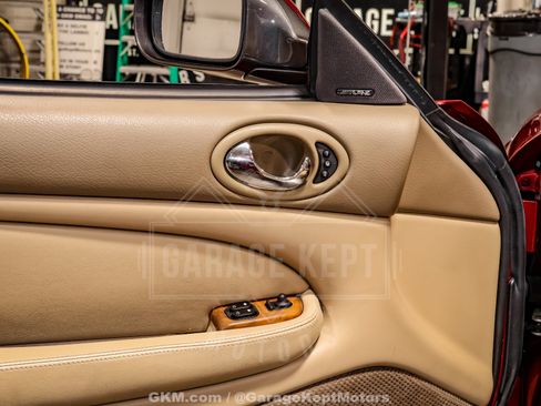 Used 2000 Jaguar XK8 Convertible RWD image 79