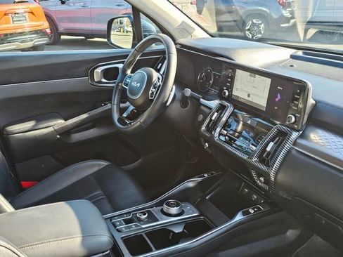 Certified 2023 Kia Sorento EX image 11