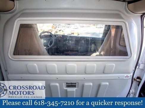 Used 2016 Chevrolet Express 2500 RWD image 22