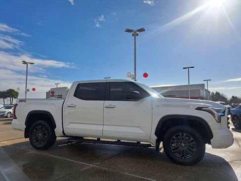 Used 2025 Toyota Tundra SR5 image 3