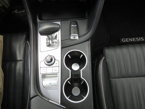 Used 2022 Genesis G70 2.0T w/ Prestige Package image 25