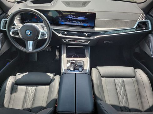 Used 2026 BMW X5 xDrive50e w/ M Sport Package AWD/4WD image 14