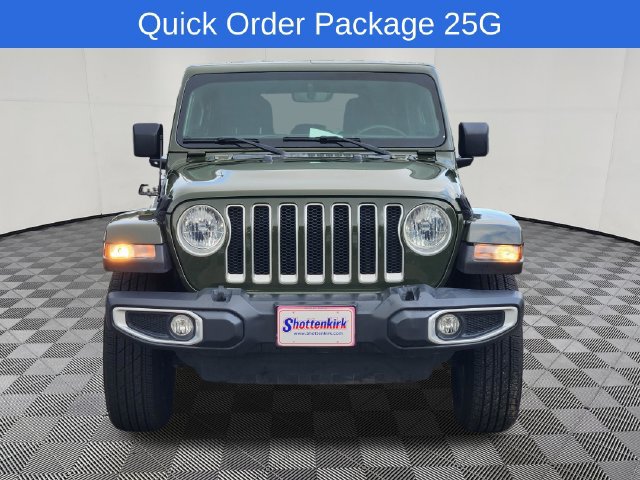 Used 2021 Jeep Wrangler Unlimited Sahara AWD/4WD image 2