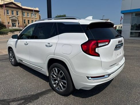 Used 2022 GMC Terrain Denali AWD/4WD image 3