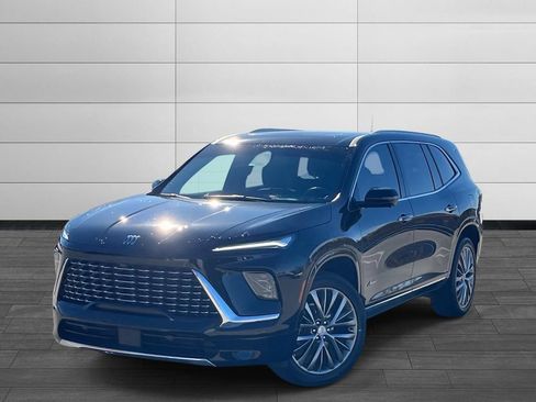 Used 2025 Buick Enclave Avenir w/ Trailering Package, 5000 lbs. image 1
