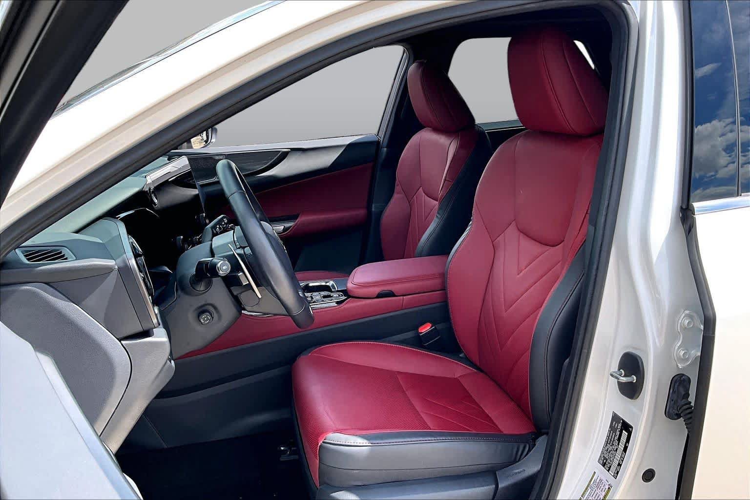 Used 2025 Lexus NX 350 AWD w/ Accessory Package (K3) image 8