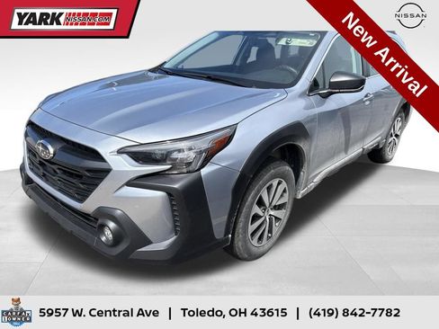 Used 2025 Subaru Outback w/ Popular Package #1A AWD/4WD image 1