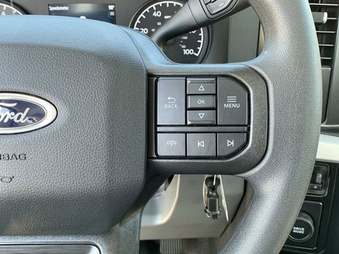 New 2026 Ford F250 XL w/ XL Chrome Package image 27