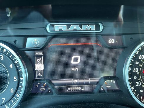 Used 2025 RAM 1500 Laramie image 21