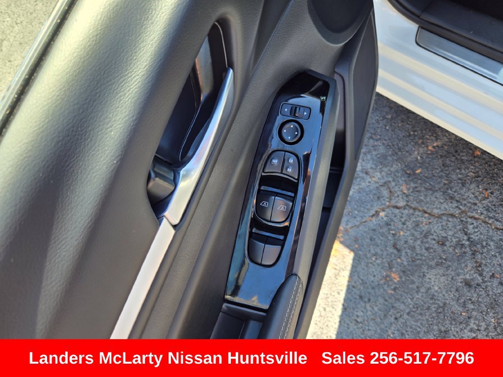 Used 2025 Nissan Altima 2.5 SL FWD image 24
