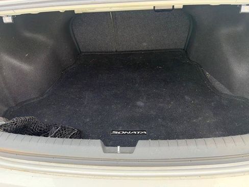 Used 2015 Hyundai Sonata SE w/ Option Group 09 FWD image 12