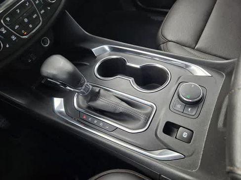 Used 2023 Chevrolet Traverse High Country FWD image 18