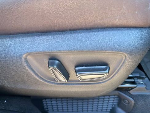 Used 2024 Toyota Sienna Platinum image 28