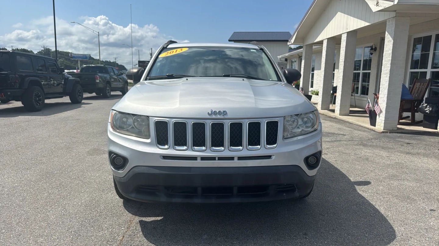 Used 2013 Jeep Compass Sport FWD image 8