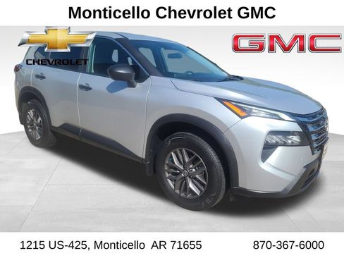 Used 2025 Nissan Rogue S FWD image 1