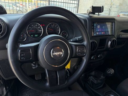 Used 2014 Jeep Wrangler Sport AWD/4WD image 10