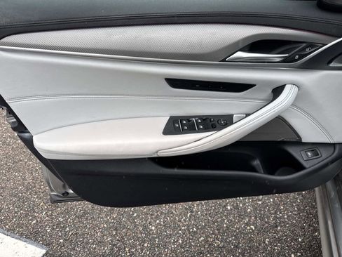 Used 2021 BMW M5 image 17