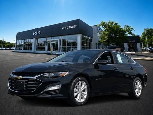 Used 2025 Chevrolet Malibu LT FWD image 1