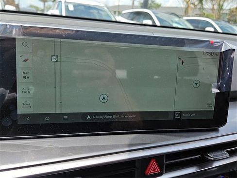 New 2025 Kia Sorento S w/ Panoramic Sunroof Package image 17