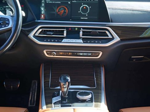 Used 2021 BMW X5 xDrive40i w/ M Sport Package image 55