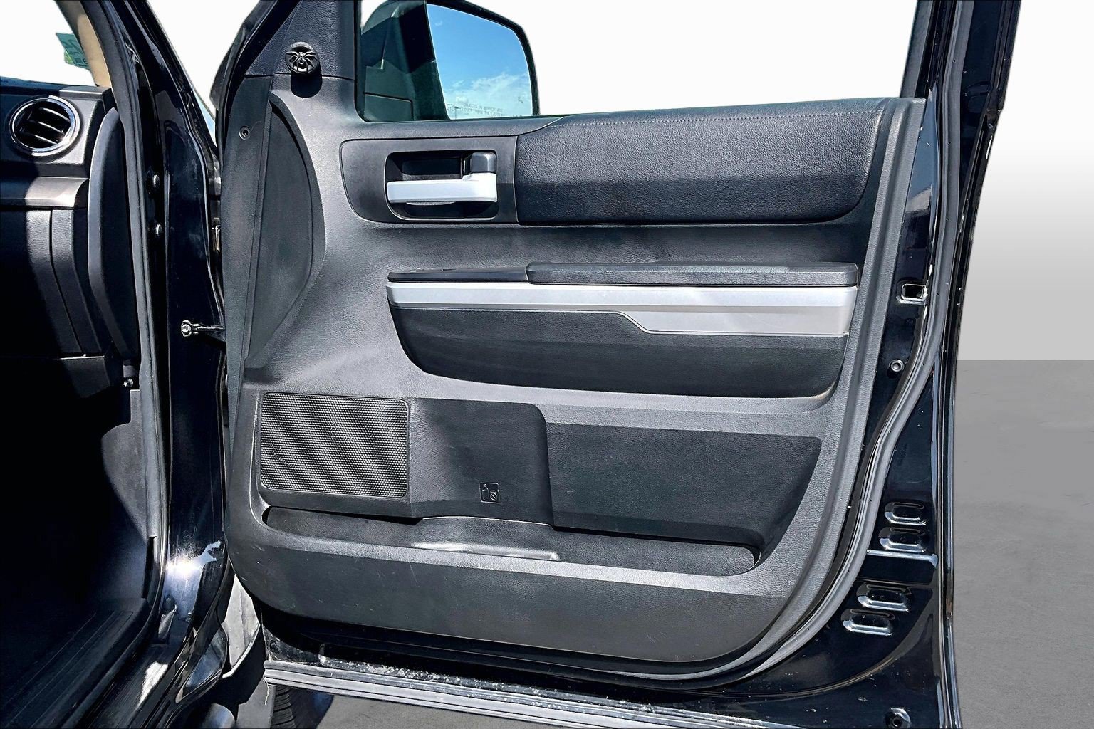Used 2017 Toyota Tundra SR5 w/ TRD Off Road Package RWD image 18