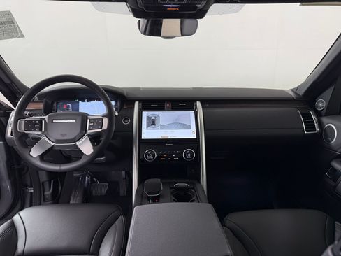 Used 2026 Land Rover Discovery S AWD/4WD image 16