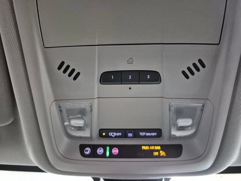 New 2026 Chevrolet Blazer LT w/ Convenience Package FWD image 23