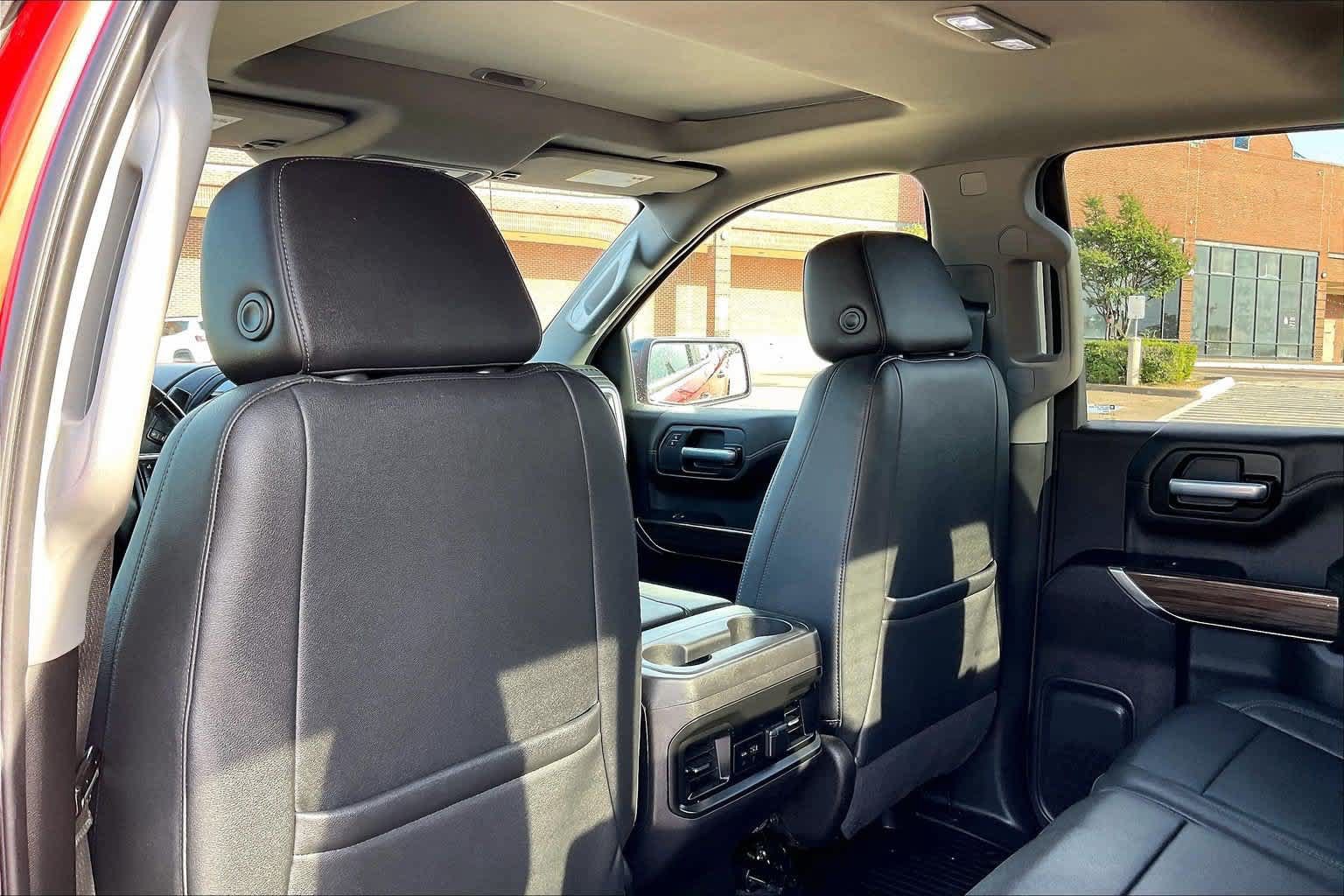 Used 2021 Chevrolet Silverado 1500 LT Trail Boss w/ Convenience Package II AWD/4WD image 11