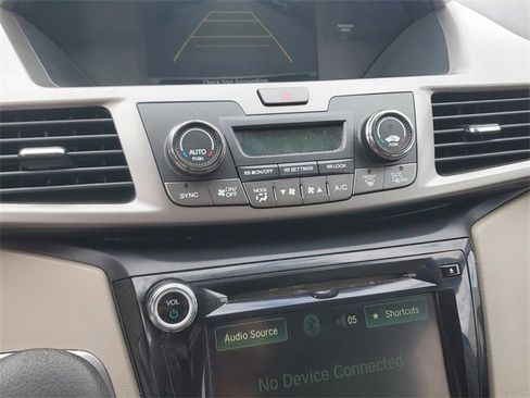 Used 2016 Honda Odyssey SE image 29